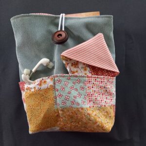 Buchtasche mit Lesezeichen